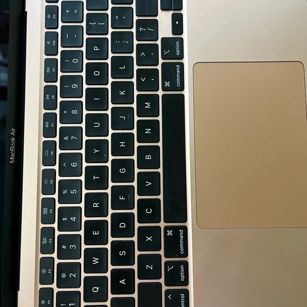 MacBook Air 13 inch 2020